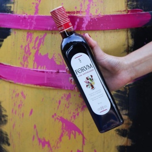 Alternative view of Cabernet Sauvignon Vinegar Aged 8 Years